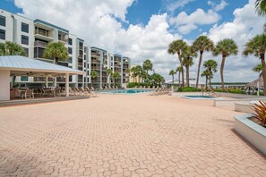 A heated pool - Waterfront 1BR condo with heated pool, WiFi, and Marco Island views. (Marco Island)