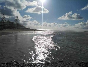 Liegestühle, Strandtücher