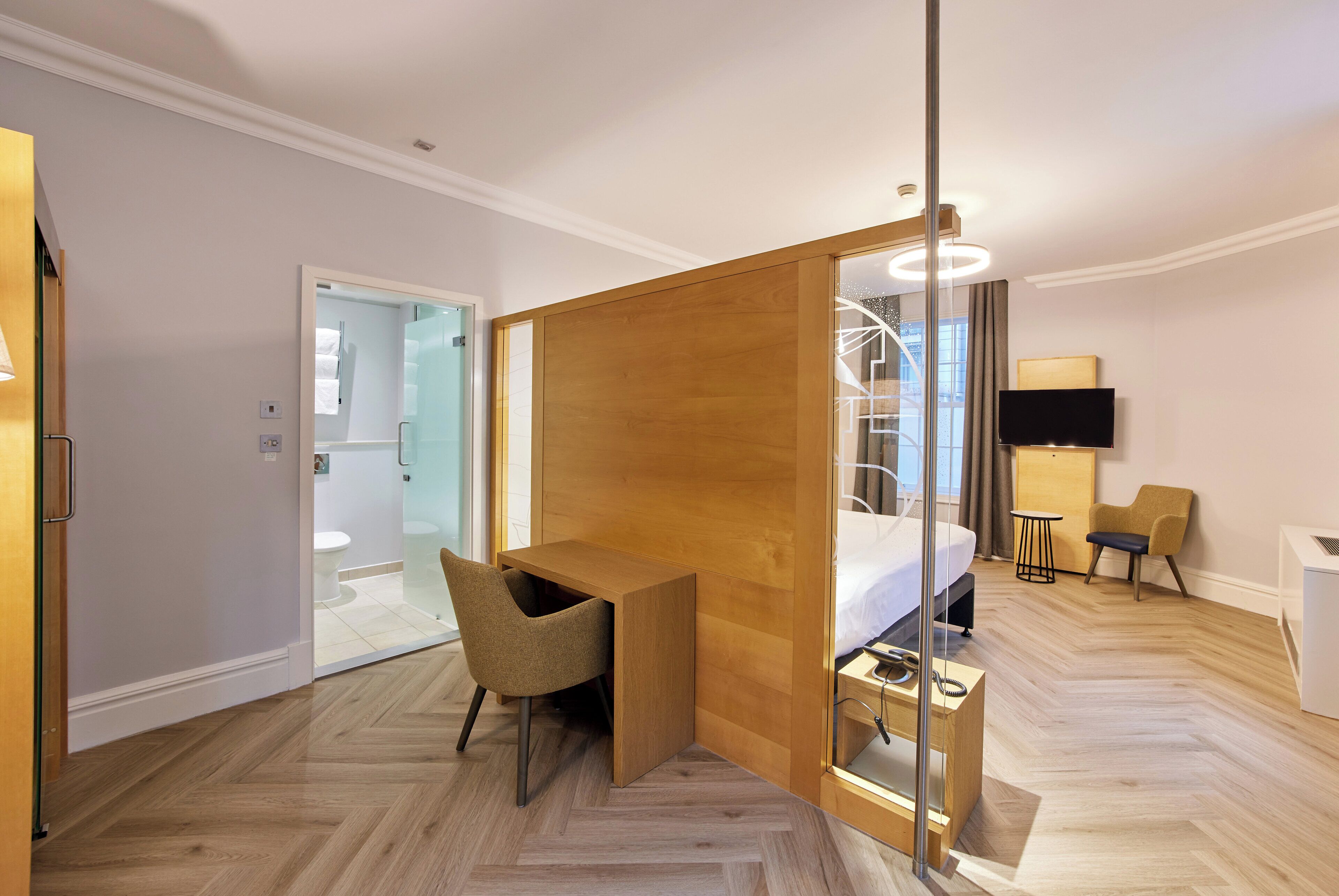 Photo - Thistle London Park Lane