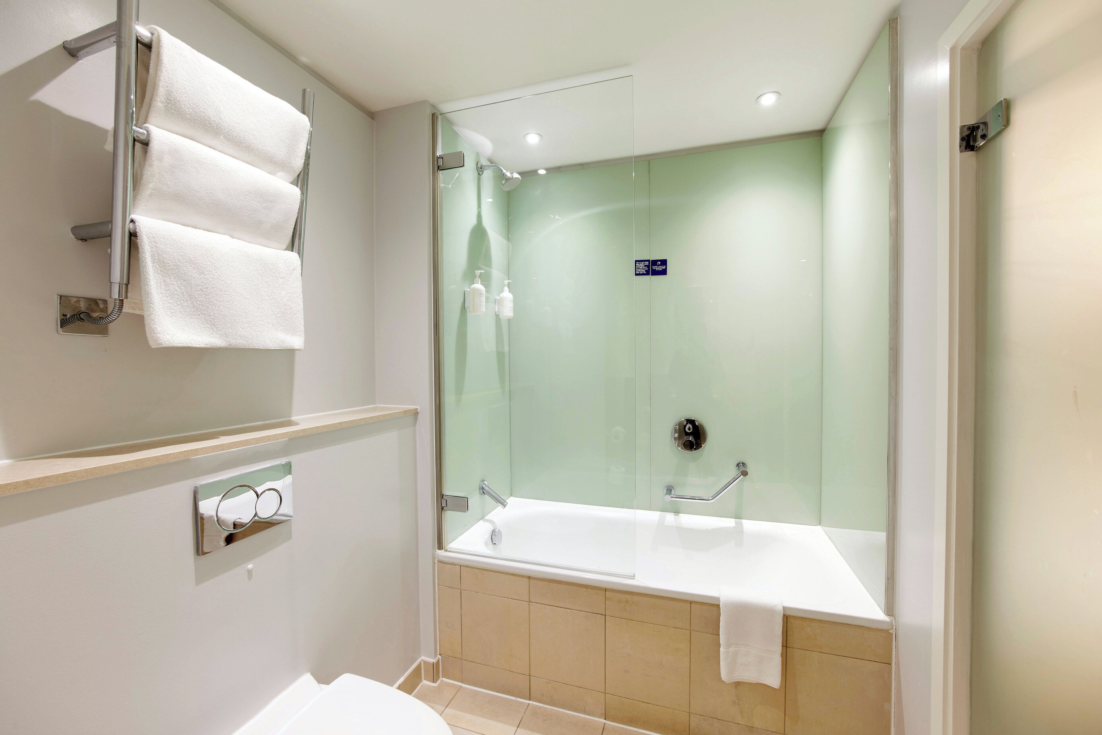 Photo - Thistle London Park Lane