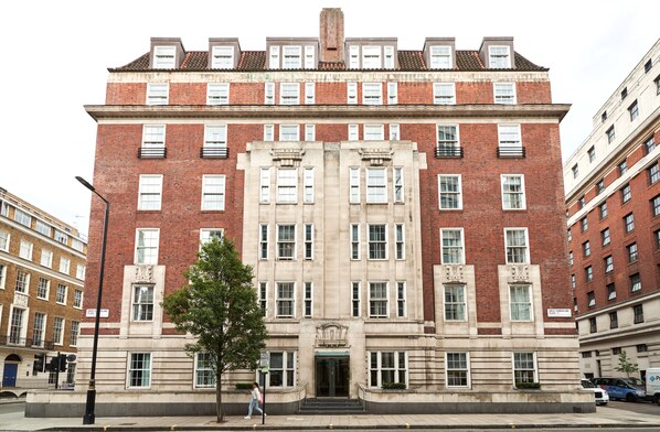 Exterior - Thistle London Park Lane (London)