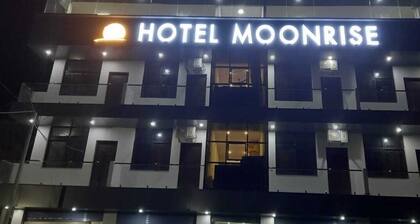 Hotel Moon Rise