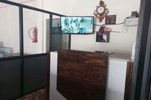 Quầy tiếp tân
