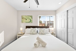 4 chambres, fer et planche à repasser, Wi-Fi gratuit, draps fournis