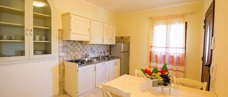 Apartment, 1 Bedroom, Patio | Living area