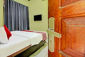 Free WiFi, bed sheets - Hotel O Firza Homestay (Palembang)