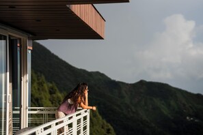Family Room | View from room - Alt life upper Bhagsu Mcleodganj (Dharamshala)