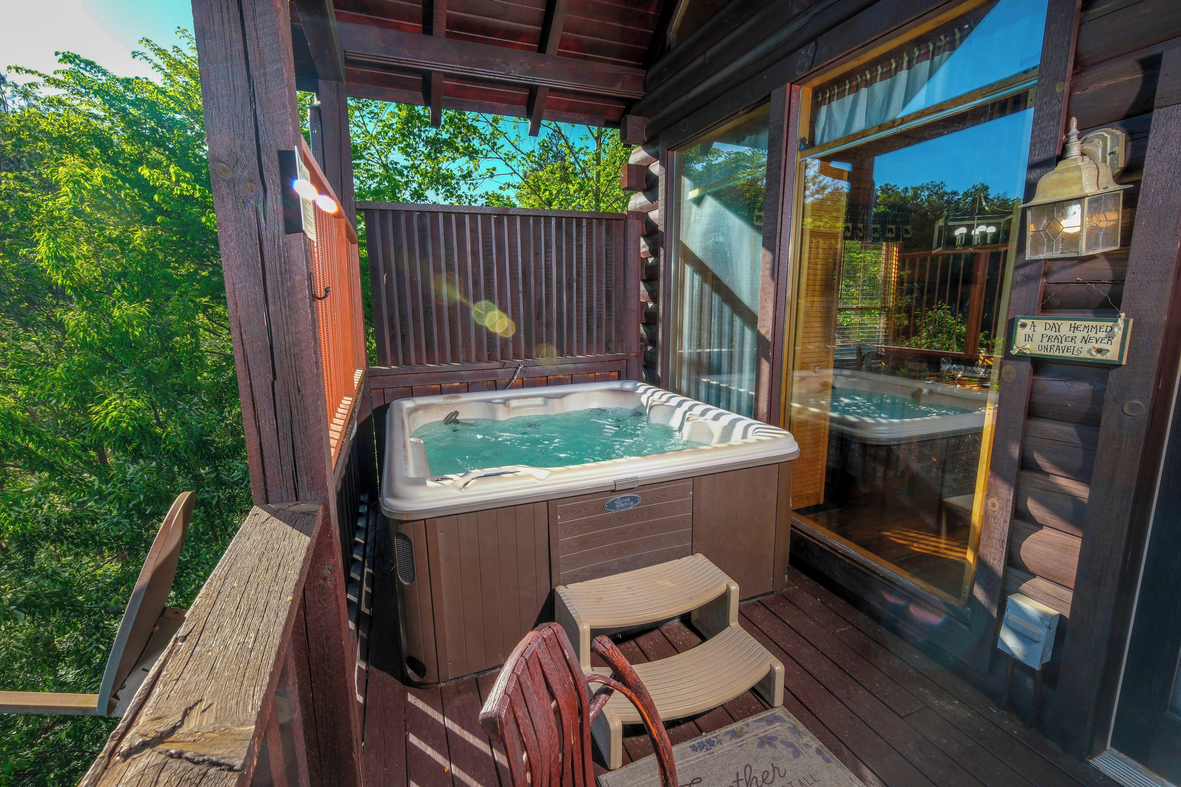 Outdoor spa tub