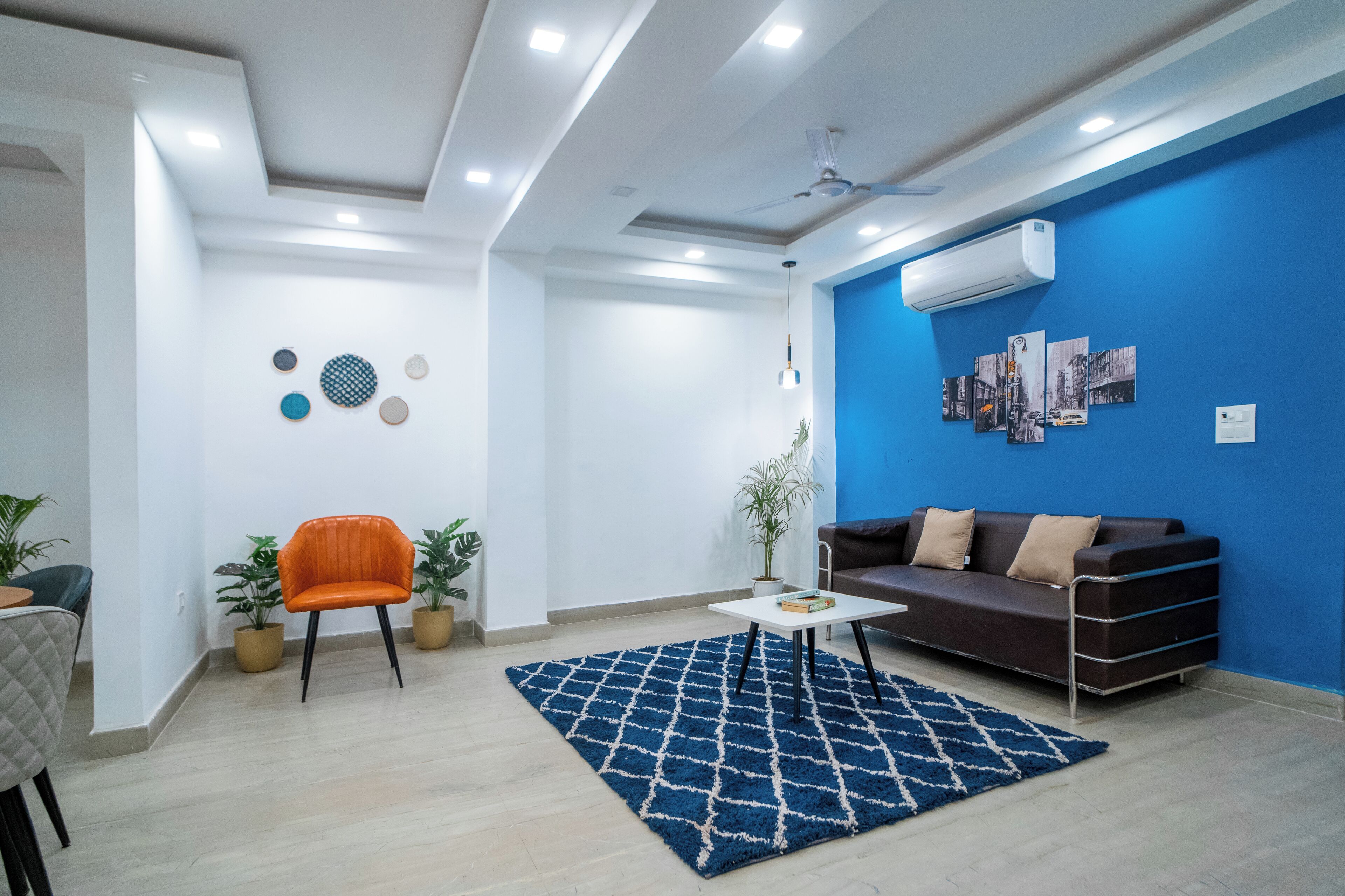 Apartemen | Area keluarga | Televisi LCD 43-inci dengan saluran TV satelit