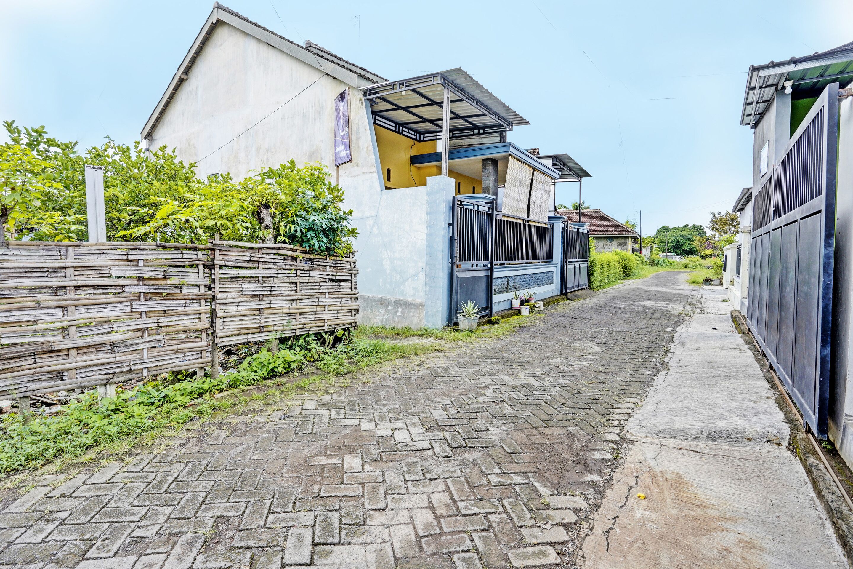 Fachada da propriedade
