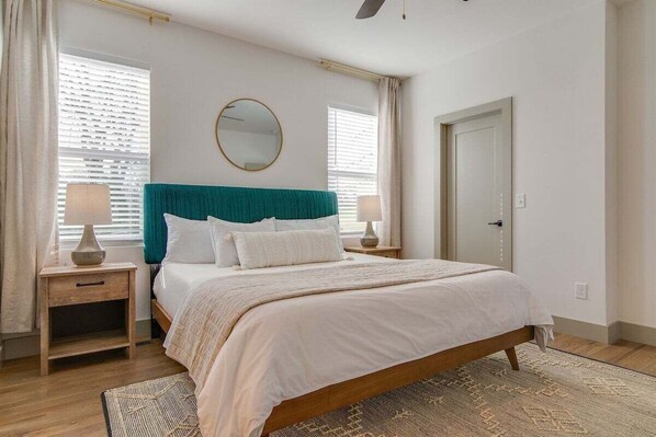 5 bedrooms, iron/ironing board, free WiFi, bed sheets