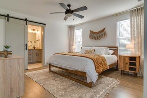 8 habitaciones, tabla de planchar con plancha y wifi gratis