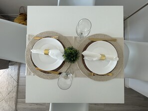 Dining - Modern and bright mini house in Peine (Peine)
