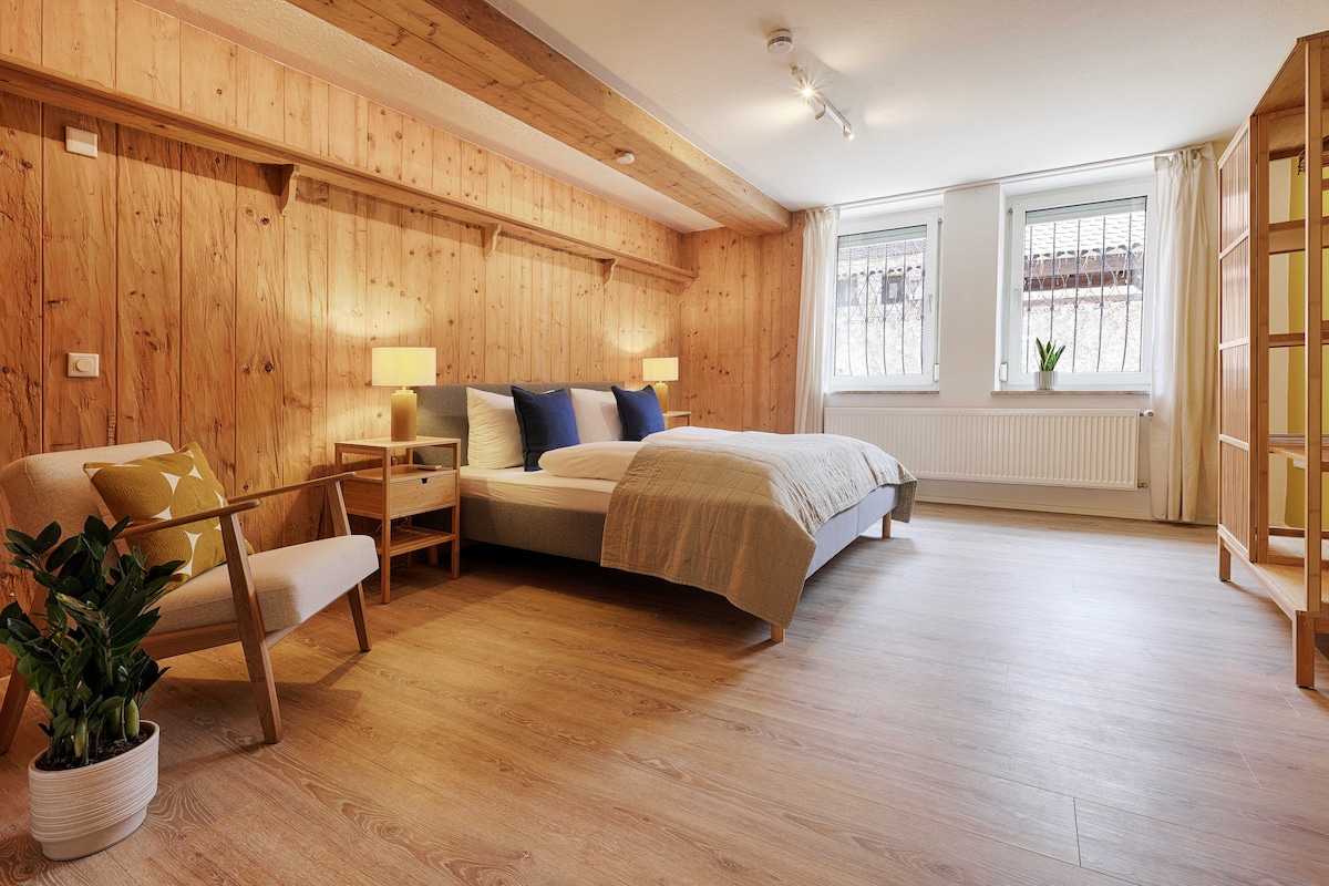 Family Apartment | Iron/ironing board, WiFi (free), individually furnished, bed sheets