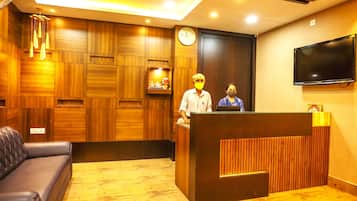 Quầy tiếp tân