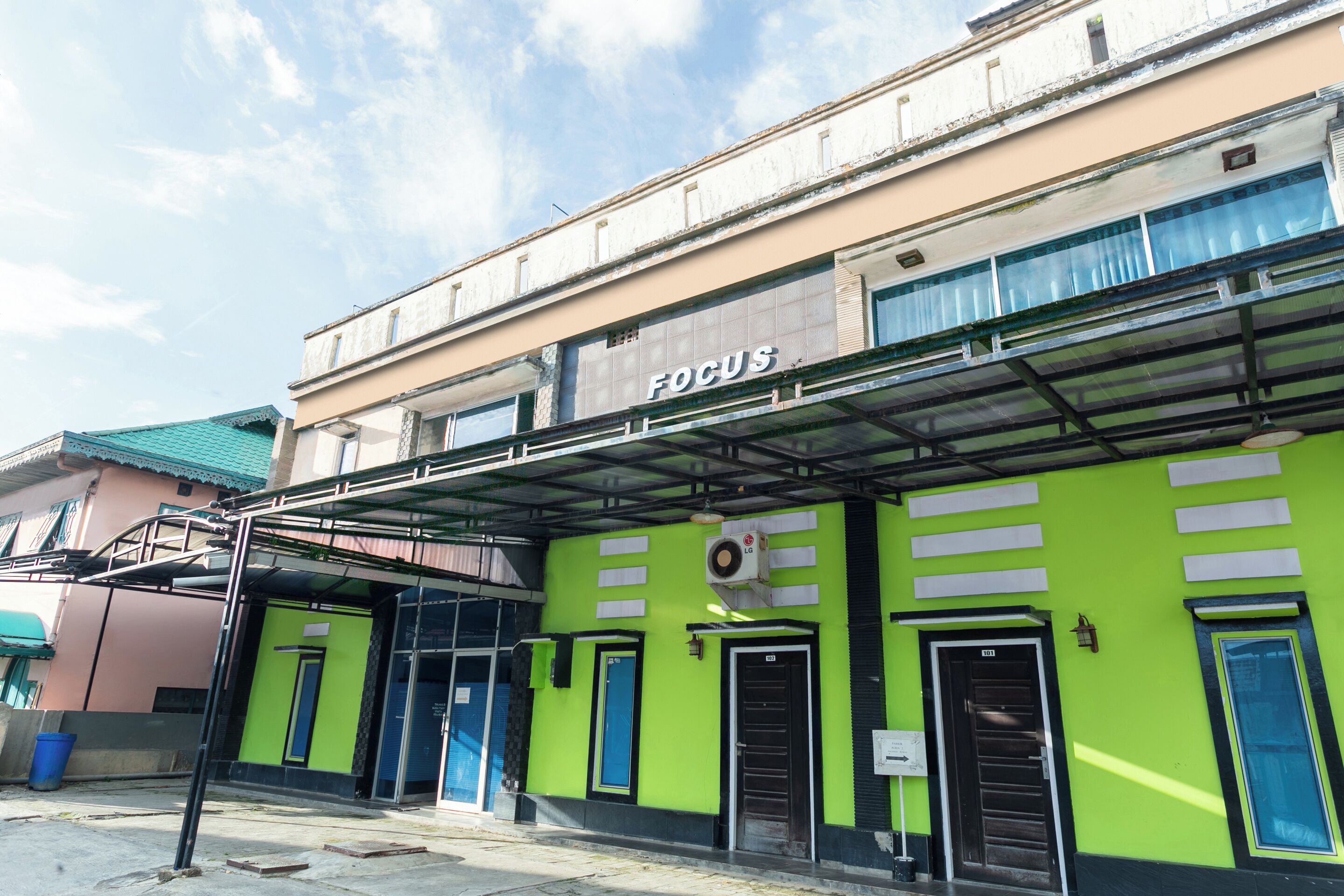 واجهة المنشأة