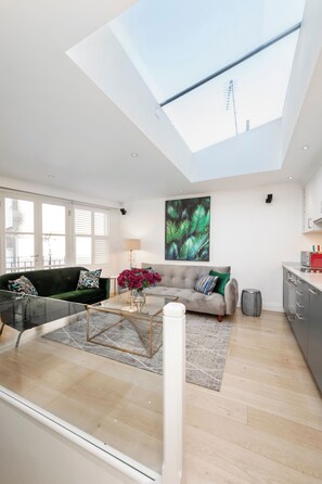 Exterior - Kensington Oasis Central London 2BR Private House - Near Harrods, Kensington Palace, and other London attractions (London)