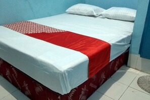Standard Double Room - Hotel O Homestay 47 Latanete Near Living Plaza (Makassar)