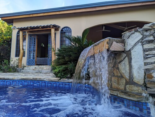 CASA TRES MONOS | CHARMING 3BR GETAWAY NEAR GARZA