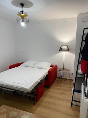 4 Schlafzimmer, Bügeleisen/Bügelbrett, Reisekinderbett, Internetzugang