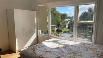 2 bedrooms