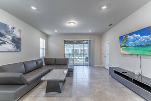 House (5473 Solterra) | Exterior - 5473 Solterra (Davenport)