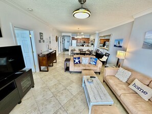 TV, DVD player - Beautiful Gulf-Front Condo, Large Balcony, Fabulous Views, Great Location! (Panama City Beach)