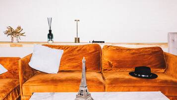 Smart TV, books, computer monitors, printers