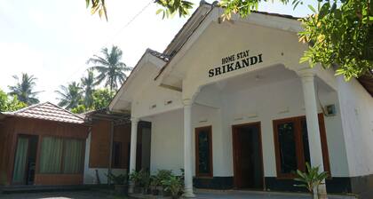 Hotel O Homestay Srikandi Pulau Merah BeachNearPantai Pancer