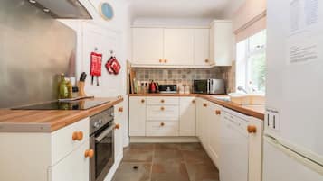 Fridge, dishwasher, electric kettle, toaster