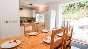 Cottage | Interior