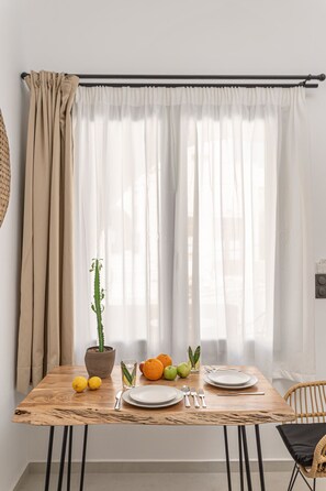 Dining - Adama's Suites Naxos (Naxos)