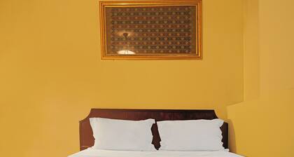 Collection O 92690 Hotel Limas