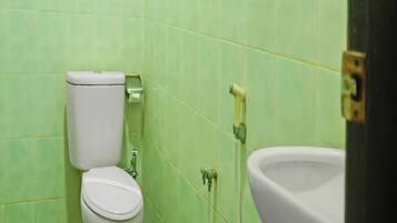 Shower, towels, soap, shampoo