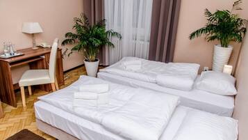 Iron/ironing board, free WiFi