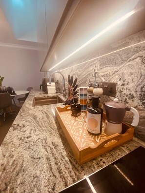 Deluxe-Zimmer, 3 Schlafzimmer, Nichtraucher | Eigene Küche