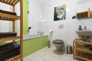 Hårtørrer, håndklæder, Sæbe, Toiletpapir