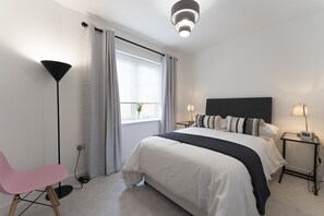 2 soverom, strykejern/-brett, wi-fi og sengetøy