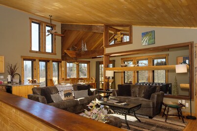 701B Quail Family & pet friendly 3 bedroom rental private hot tub