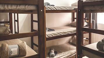 Basic Shared Dormitory | Free WiFi