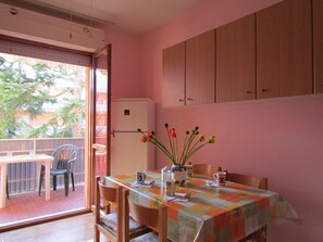 Dining - Comfy Studio in a Charming Residence (San Michele al Tagliamento)
