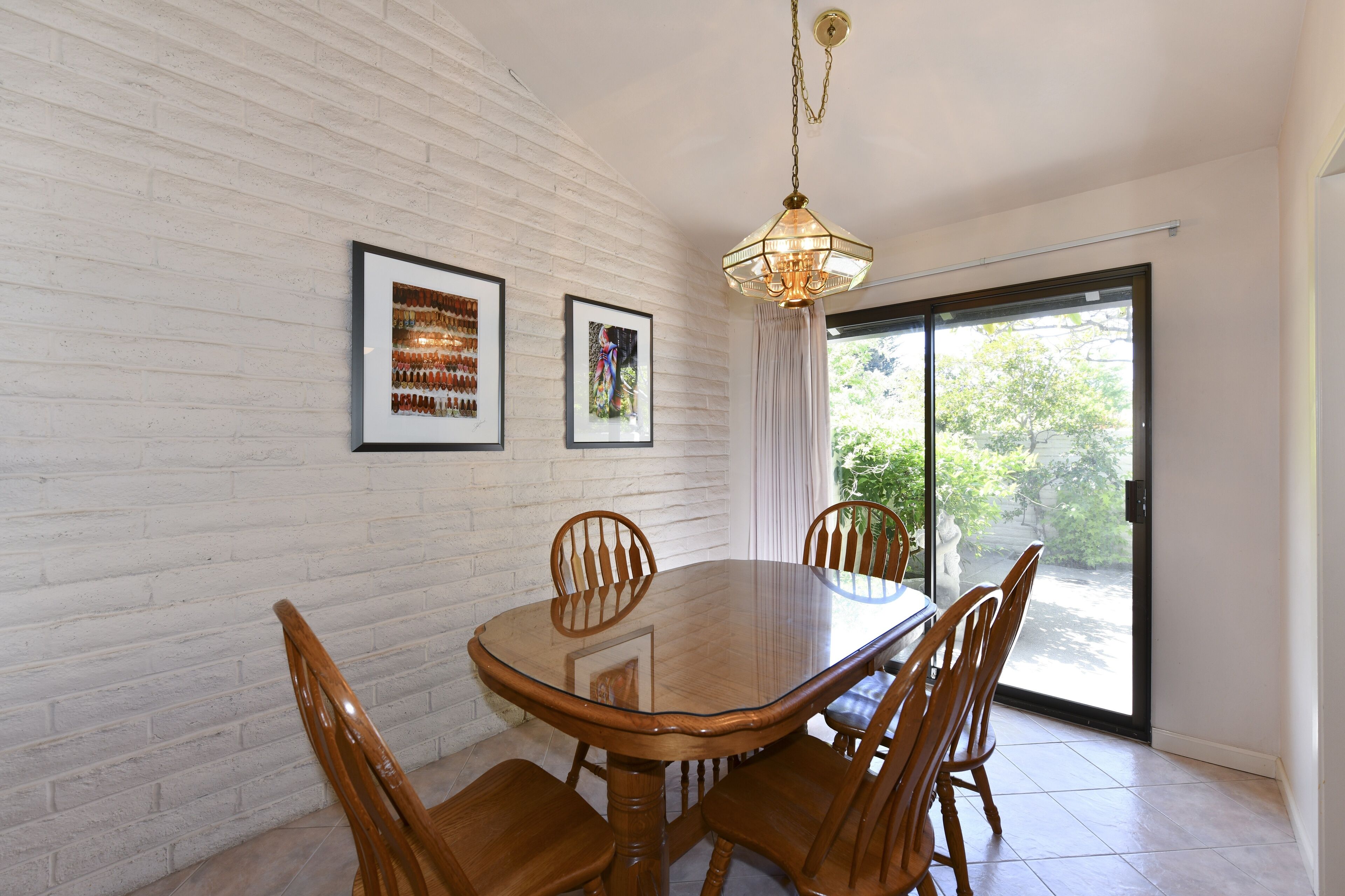 Condo, 2 phòng ngủ | Khu ăn uống