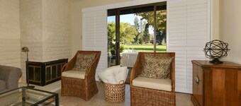 高爾夫球場 15 號兩臥室公寓（RedAwning 提供）