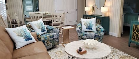 Cottage, salle de bains attenante | Bar lounge