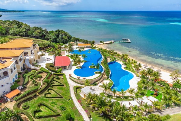 House, 4 Bedrooms | Pool
