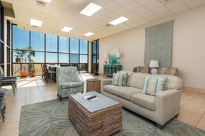 Living area - Phoenix Iii 3107 1 Bedroom Condo by Redawning (Orange Beach)