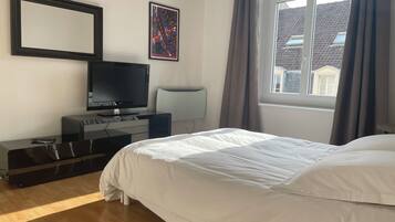 1 bedroom, WiFi, bed sheets