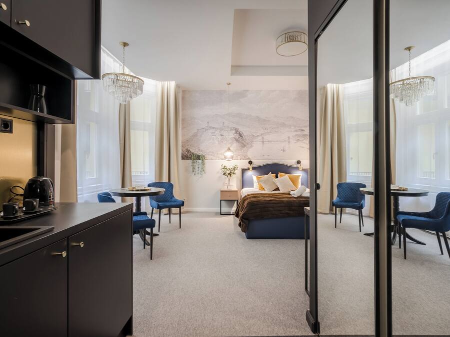 Superior Room | 1 bedroom, desk, free WiFi, bed sheets