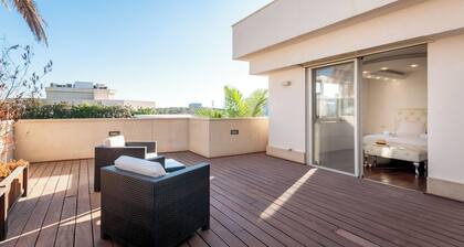 Villa with Pool - Next the Beach