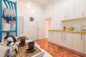 Microwave, stovetop